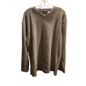 Claiborne Grey Midweight VNeck Sweater. Mens Size XL. Great condition